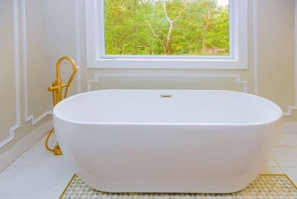 Cost of Tub Renovation Service in La Crosse